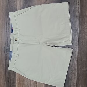 Vineyard Vines shorts